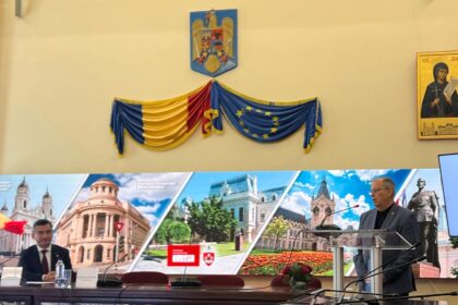primul roman ajuns in spatiu dumitru prunariu a vorbit la iasi despre infiintarea unui cluster aerospatial fara acaparare politica 6a0d04c318331