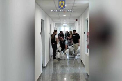rasturnare de situatie in jaful de 10 milioane de lei de la posta timisoara o angajata i ar fi ajutat pe hoti 6a0dc3c358a59