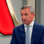 rectorul usv iasi crede ca absolventii universitatilor ar trebui sa lucreze o perioada in tara daca invatamantul universitar este gratuit ar trebui discutate si niste obligatii 6a1398d7da816