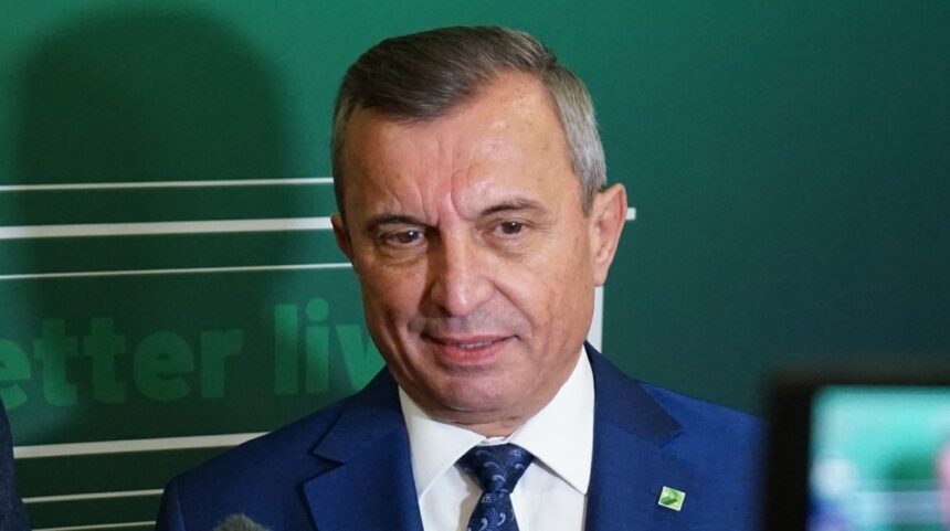 rectorul usv iasi gerard jitareanu despre perceptia asupra agriculturii nu mai discutam doar de simpli mecanici care sa lucreze cu combine sau cu tractoare 6a14f15c6f1c9