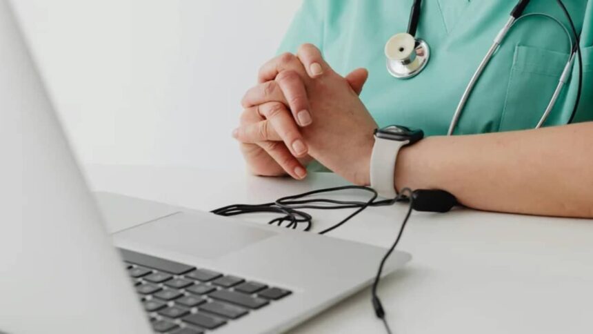 romanii vor avea acces online la dosarul medical noua platforma a cnas ar urma sa fie lansata in vara 6a04fd53cd344