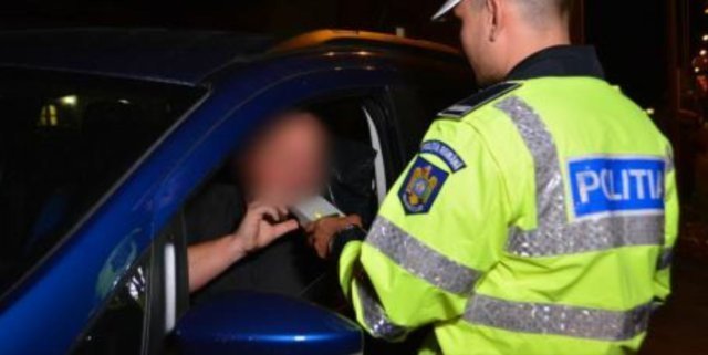 sofer beat cleste prins dupa o urmarire a politiei printre blocuri in zona poitiers a spus ca nu a baut alcool ci a luat medicamente de tuse cinci ani de puscarie 6a124e4e41ed1