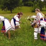 traditii de langa codrii iasilor readuse la viata la scanteia peste 100 de copii participa sambata la ateliere dedicate obiceiurilor strabune 6a041eadb817e