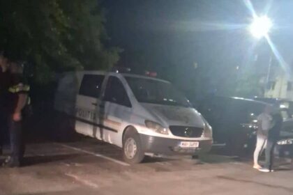 trei persoane decedate intr un apartament din targu jiu prezentau urme de violenta pe corp 6a177ced1f4a2