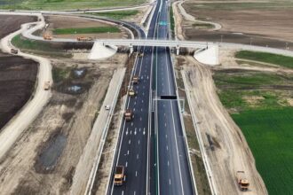 un drum judetean neamenajat blocheaza deschiderea celui mai nou tronson din autostrada moldovei legatura cu e85 ar fi un pericol real 6a0c28738f739