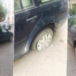 un grup de ieseni a rupt masina unui sofer din vaslui acesta a blocat trei locuri de parcare timp de mai multe zile 6a0e404fe884d