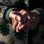 un iesean acuzat ca si a violat si lovit mama de 71 de ani a fost arestat preventiv ce spun anchetatorii 6a04467bd386e