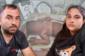 un nou nascut a murit in bratele mamei la spitalul de urgenta pascani parintii acuza medicii ca nu au intervenit la timp nu i s a pus nici masca de oxigen a stat si s a chinuit 6a06571fbe737