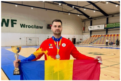 un politist de la ipj iasi a castigat medalia de argint in polonia cu nationala de volei ipa a romaniei 6a09dab820b61
