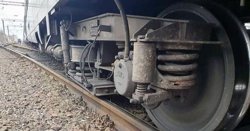 vagon de calatori deraiat in statia suceava nu s au inregistrat victime 6a194cf5330d7