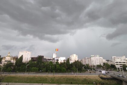 video furtuna de sambata a creat probleme in iasi grindina si strazi inundate in oras 6a1abcef79b58