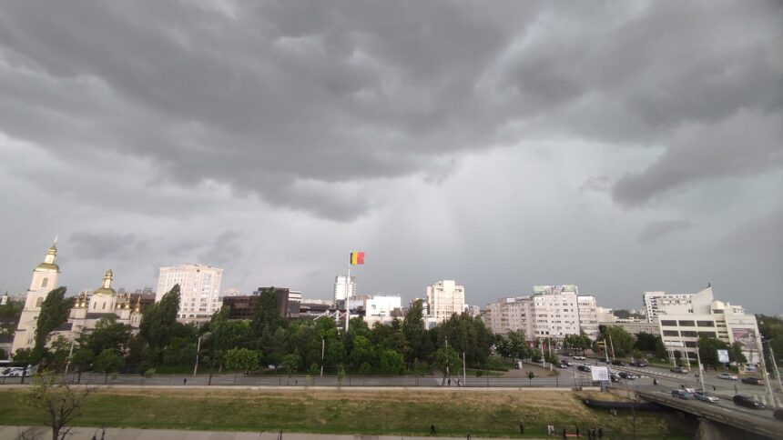 video furtuna de sambata a creat probleme in iasi grindina si strazi inundate in oras 6a1abcef79b58