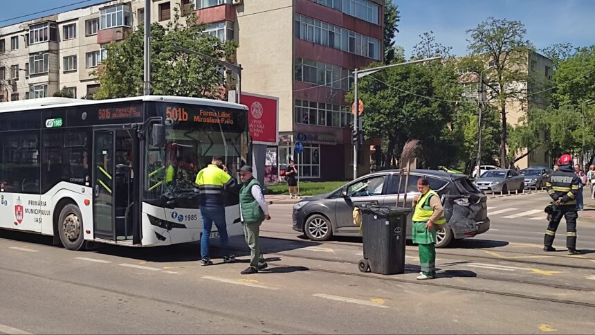 video o masina a intrat intr un autobuz in zona pasajului nicolina traficul in zona blocat 6a083305eb87b 1