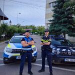 o femeie a fost salvata din streang de catre doi jandarmi ieseni fusesera anuntati de catre fiul femeii care urmarea camerele de supraveghere din gospodarie 6a1dd95a5db87