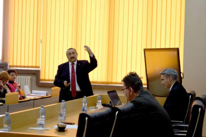 scandal cu iz politic la universitatea tehnica din iasi studentii luati cu arcanul in psd 6a1ed81c4e55e