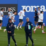 surprize mari in echipa de start a romaniei la meciul cu georgia jucatorii alesi de hagi la revenirea pe banca tehnica 6a1f05d100b7f
